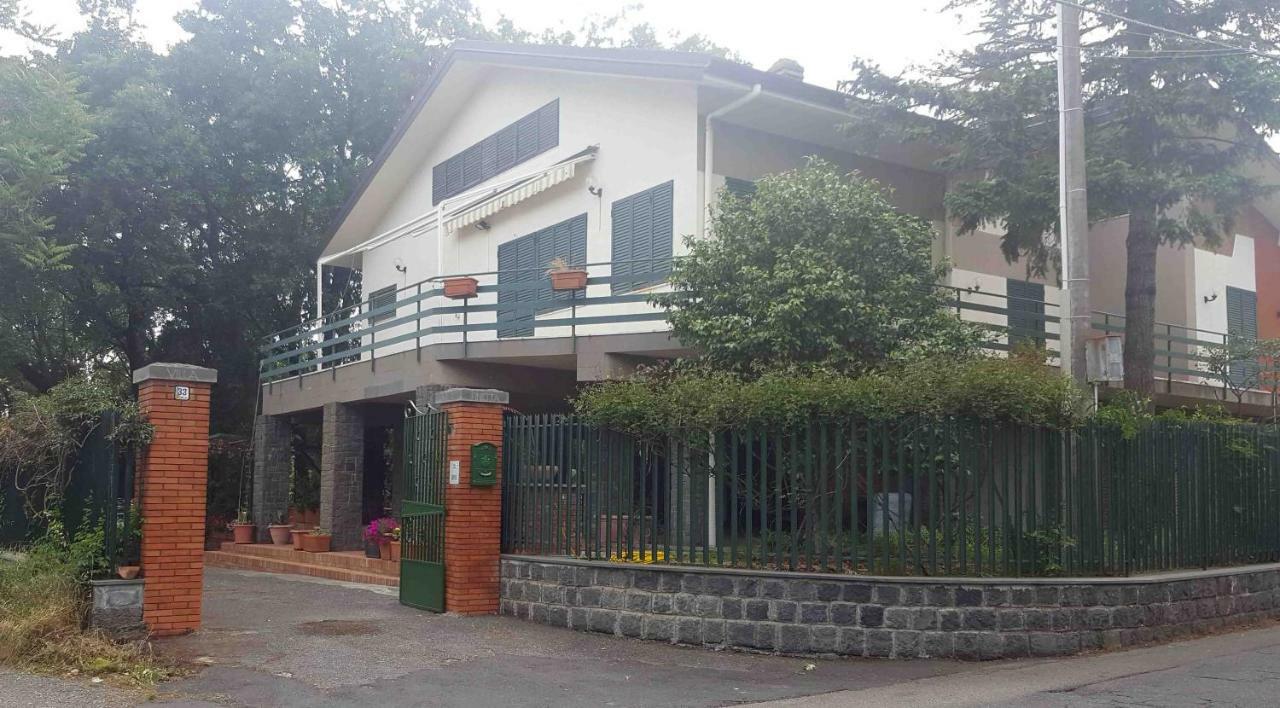 Chalet Villa Fini Fleri Exterior foto