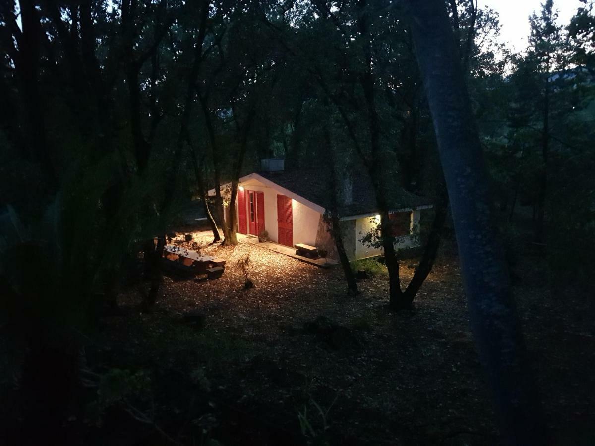 Chalet Villa Fini Fleri Exterior foto
